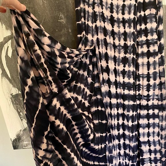 We All Shine | Urban Outfitters | Tie Dye Maxi Dress | Size Small - Picture 4 of 9